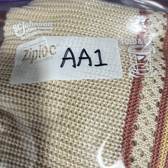 Versona Womens Knit Vest XL Tan/Mauve Vneck Straps Open Weave Soft Casual EUC - Picture 11 of 11